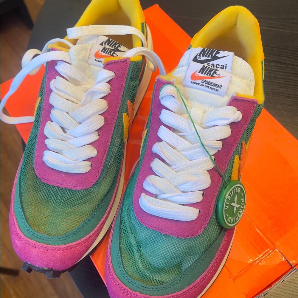 Nike LDFlow Multicolor Sneakers